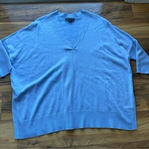 Ann Taylor tapered sleeves Light knit sweater M